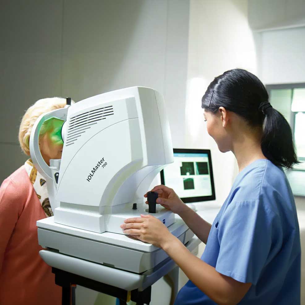 Implantes de Lentes Intraoculares (LIO)